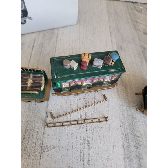 Dept 56 55735 The Flying Scot Heritage village xmas accessory - Picture 4 of 9